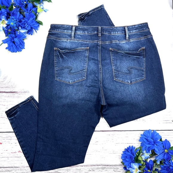 NWOT👖|•SILVER JEANS CO ®•| Plus Size Avery Skinny Curvy High Rise Jeans 22x31👖 - Picture 5 of 11